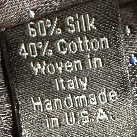 NWT David Donahue tie in charcoal - Picture 3 of 3